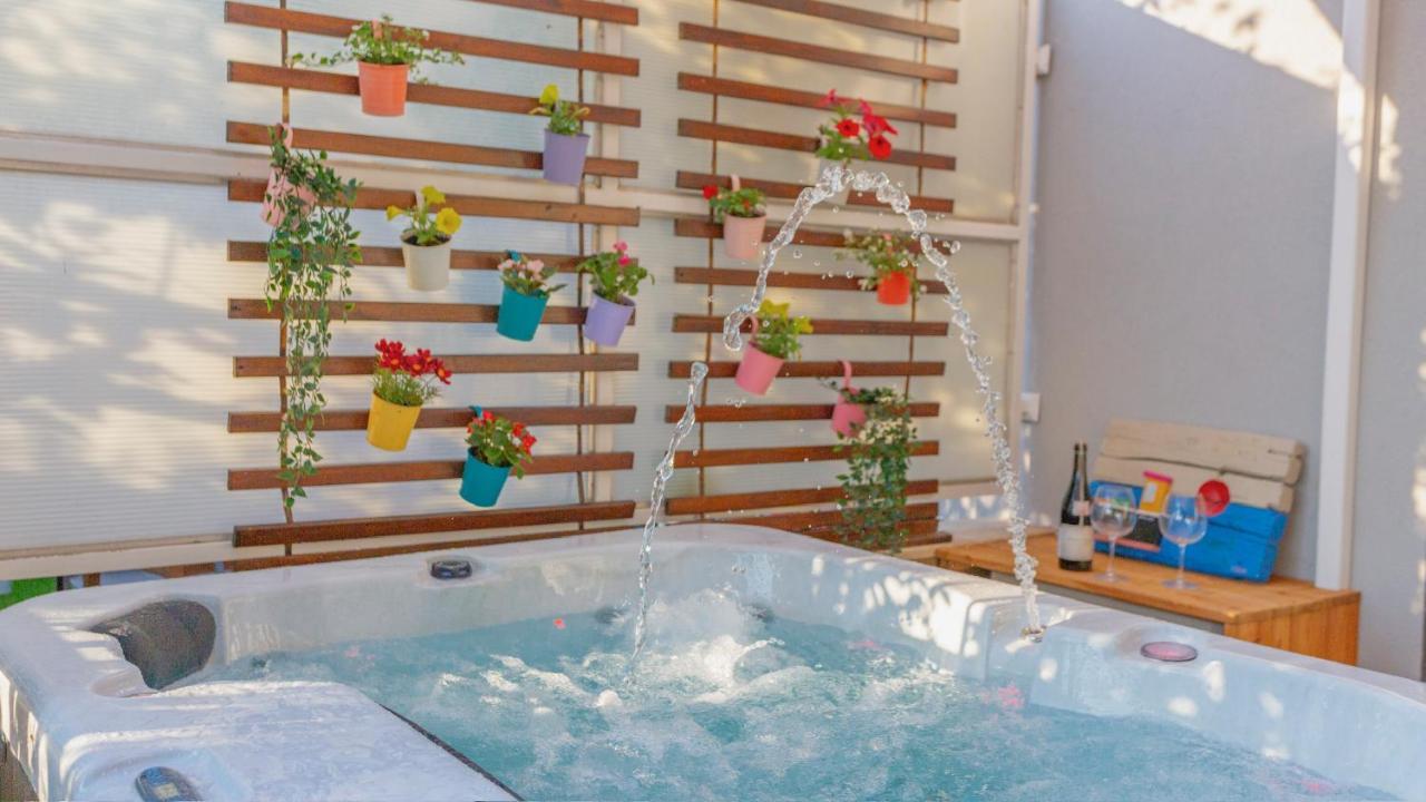 ספליט New Delux Green Garden Apartment With Hotube **** מראה חיצוני תמונה