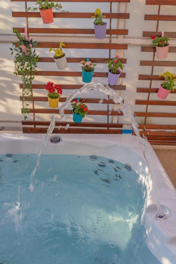ספליט New Delux Green Garden Apartment With Hotube **** מראה חיצוני תמונה